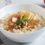 Petit déjeuner compote flocon d’avoine