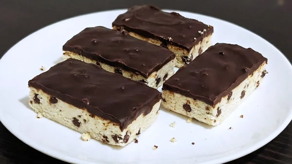 Healthy chocolate oat bars recipe