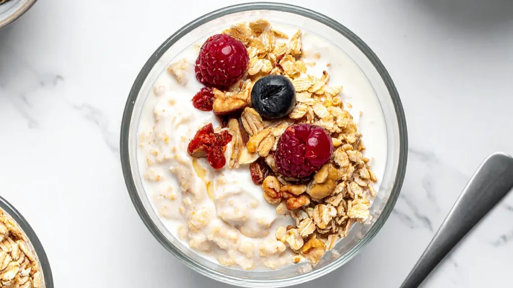 Overnight oats with greek yogurt for weight loss