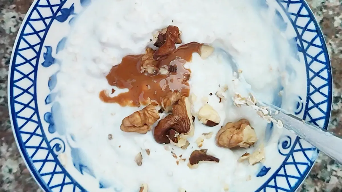 Overnight oats with yogurt